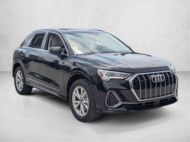 Used 2022 Audi Q3 2.0T Premium Plus AWD/4WD image 3