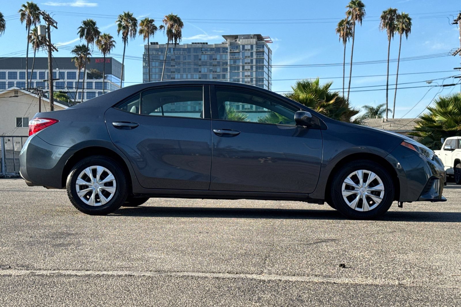 Used 2015 Toyota Corolla L FWD image 3