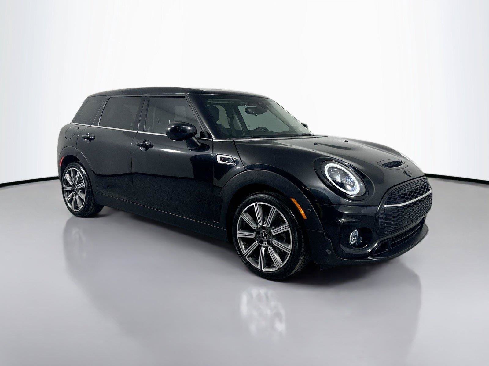 Used 2023 MINI Cooper Clubman S AWD/4WD image 3