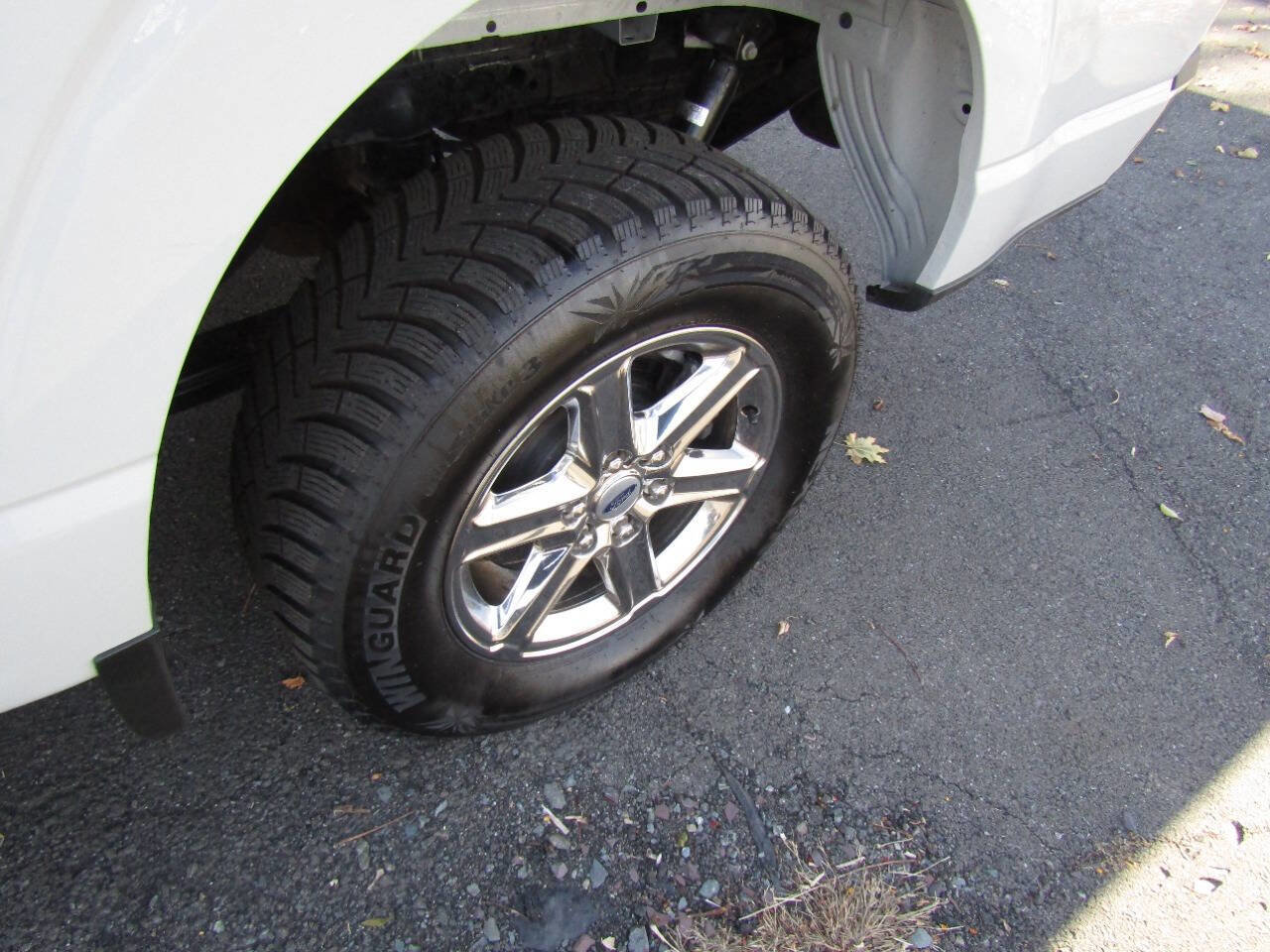 Used 2024 Ford F150 XLT image 39