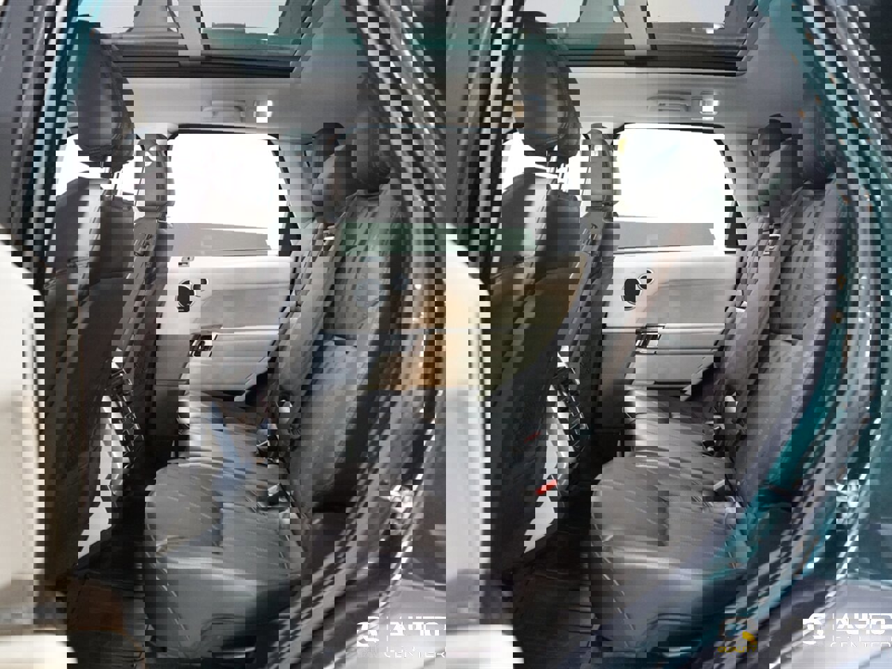 Used 2016 Land Rover Range Rover Sport HSE image 42