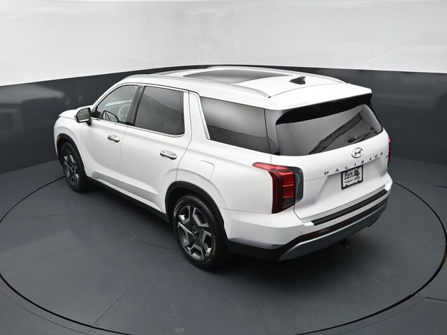 Used 2023 Hyundai Palisade Limited AWD/4WD image 16