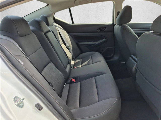 Used 2025 Nissan Altima 2.5 SV FWD image 19