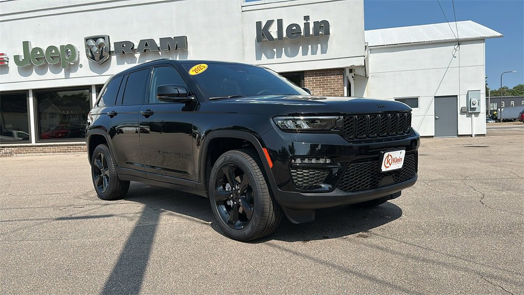 New 2025 Jeep Grand Cherokee Limited w/ Black Appearance Package image 1