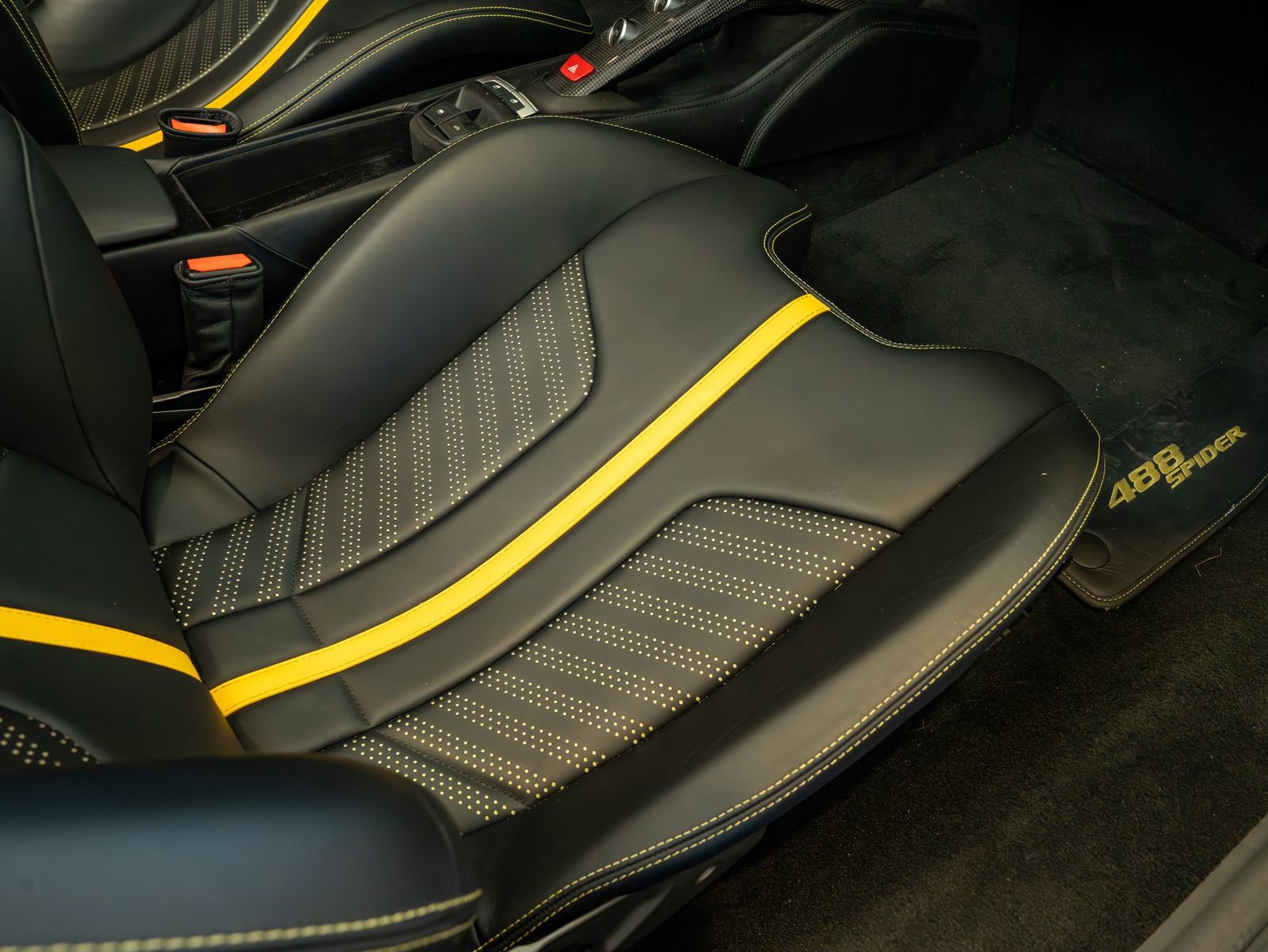 Used 2017 Ferrari 488 Spider RWD image 20