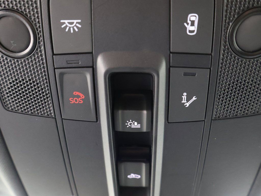 Used 2025 Audi Q3 2.0T Premium Plus w/ Premium Plus Package image 9