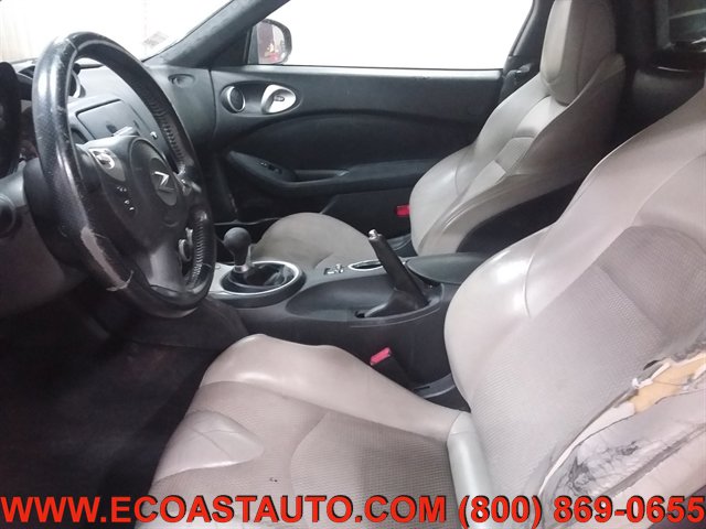 Used 2010 Nissan 370Z Touring image 10
