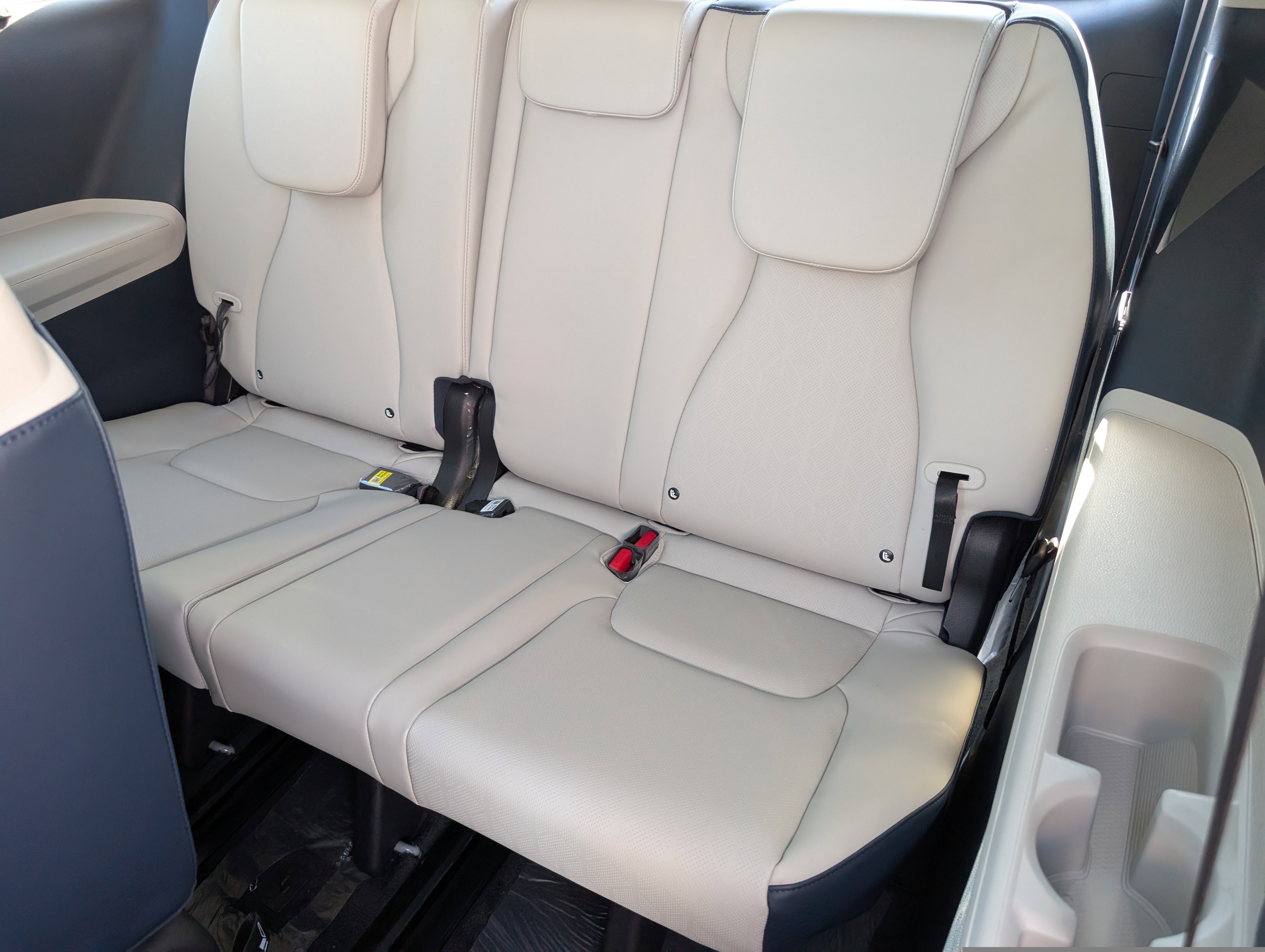 New 2026 Kia Carnival SX image 30