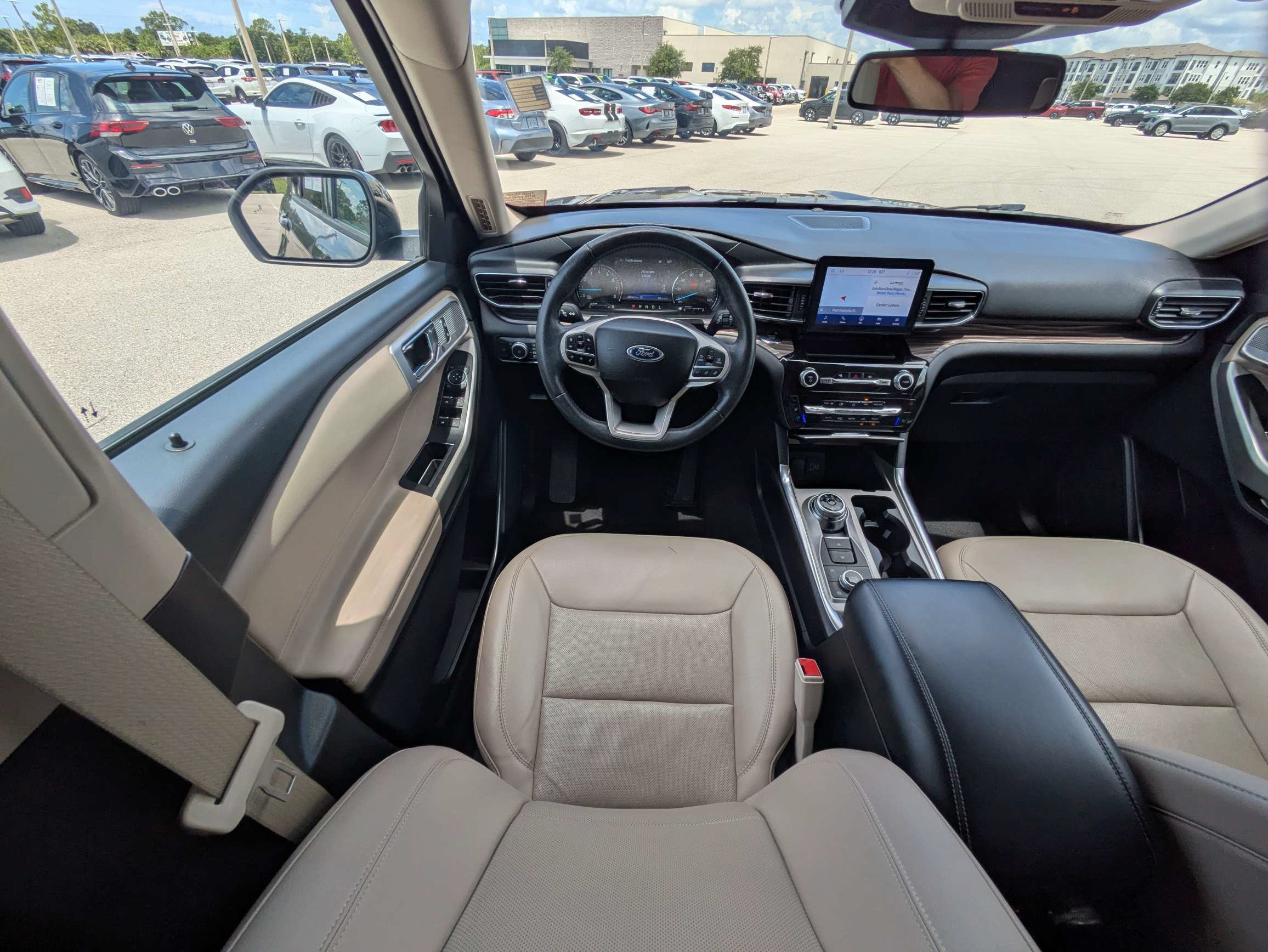 Used 2022 Ford Explorer Limited AWD/4WD image 18