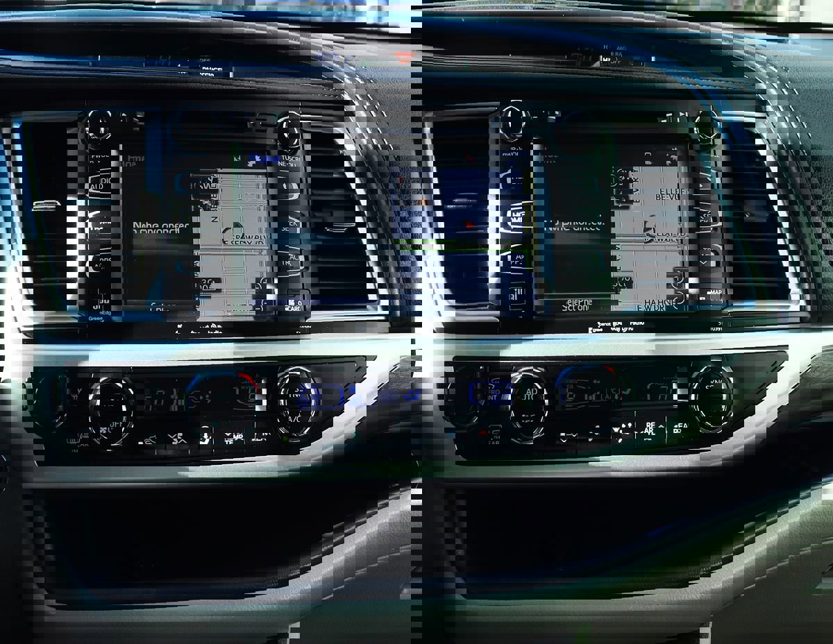 Used 2019 Toyota Highlander Limited image 49