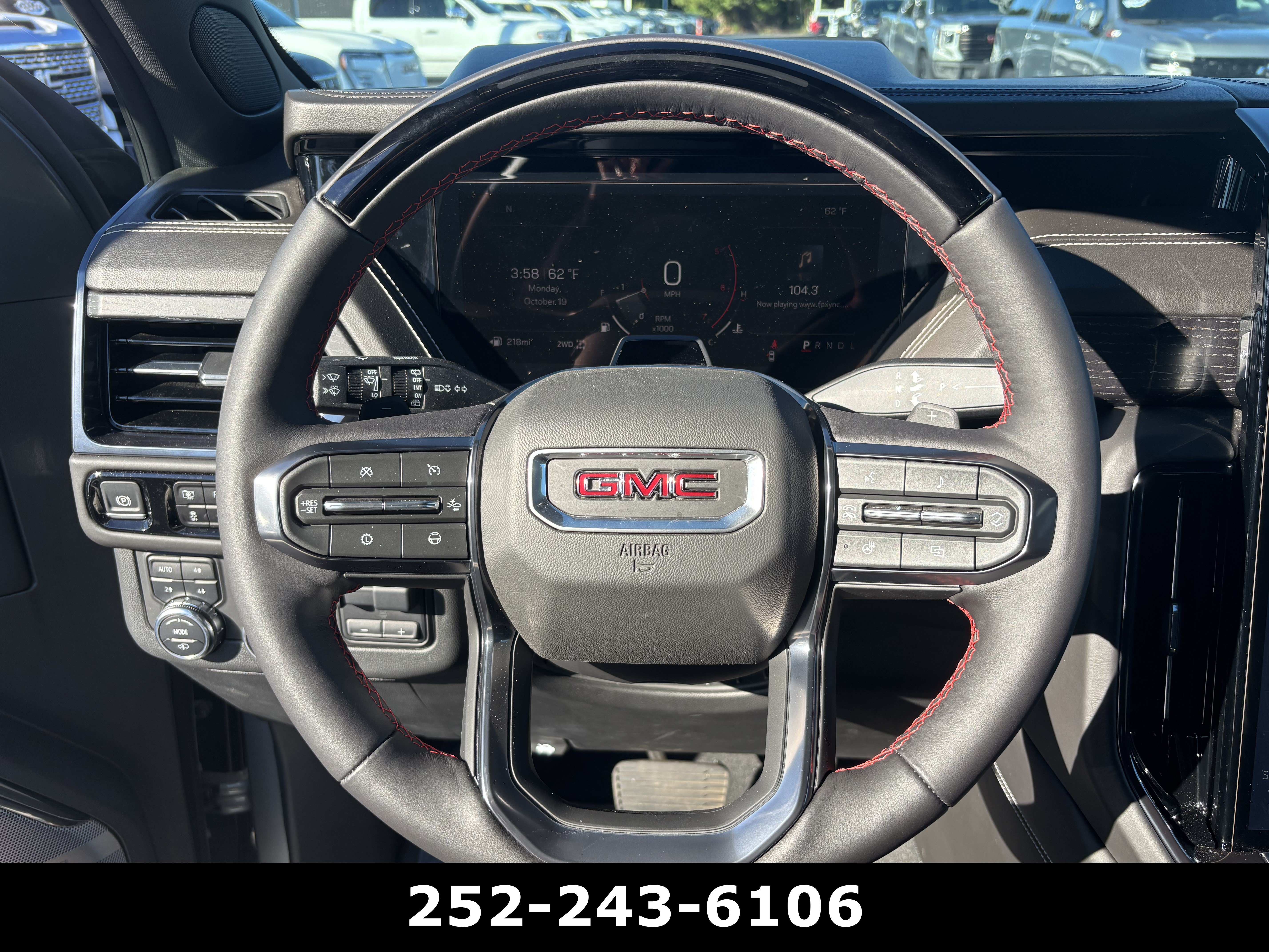 Used 2025 GMC Yukon AT4 Ultimate AWD/4WD image 19