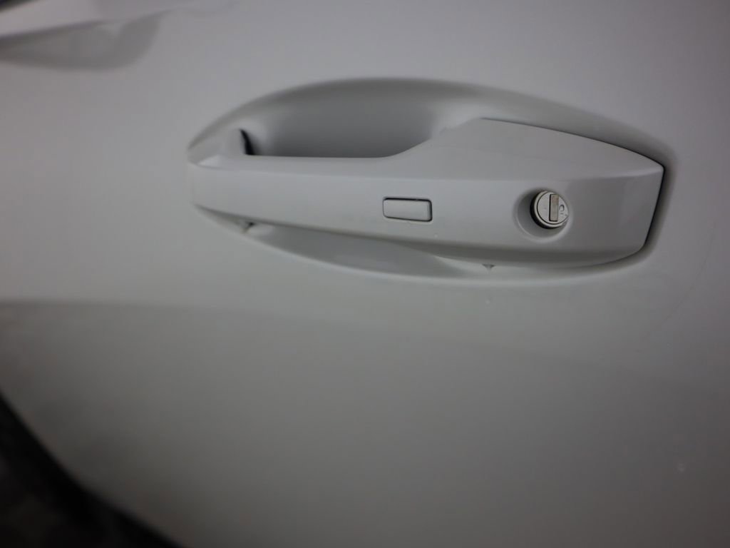 New 2025 Nissan Armada PRO-4X image 38