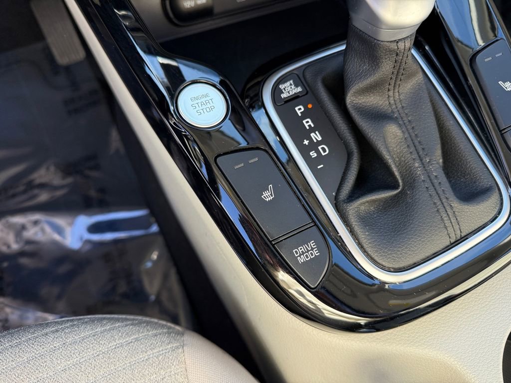 Used 2025 Kia Soul EX image 18