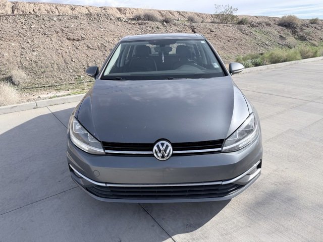 Used 2018 Volkswagen Golf SE image 2