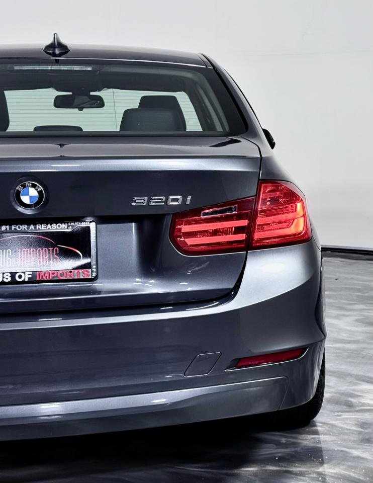 Used 2014 BMW 320i xDrive Sedan AWD/4WD image 14