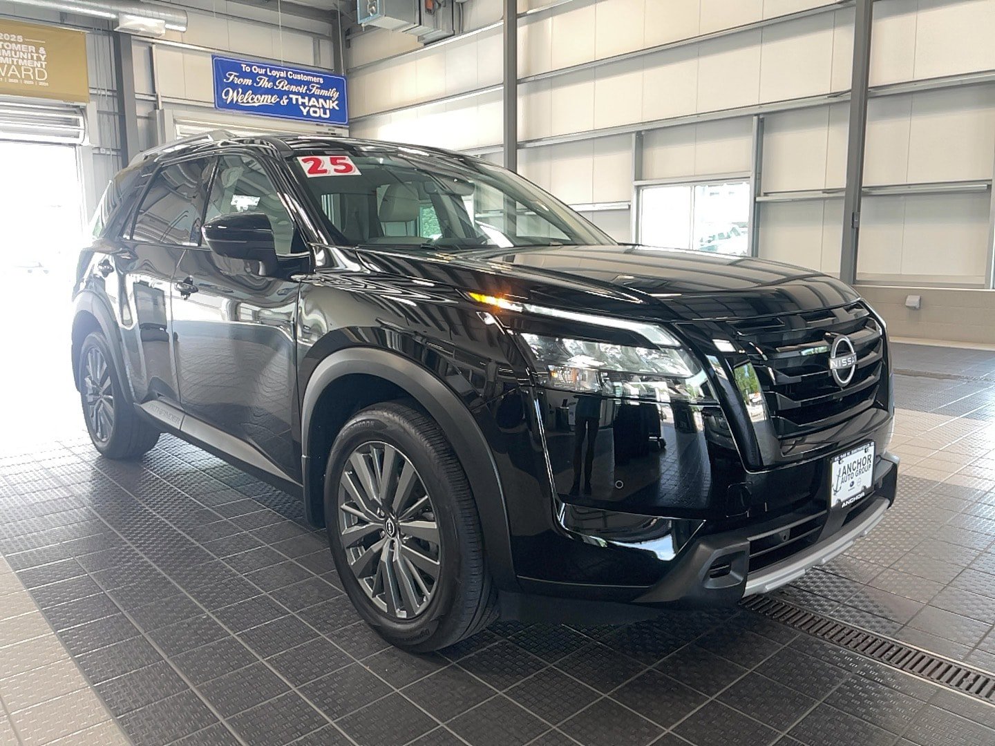 Used 2025 Nissan Pathfinder SL w/ SL Premium Package