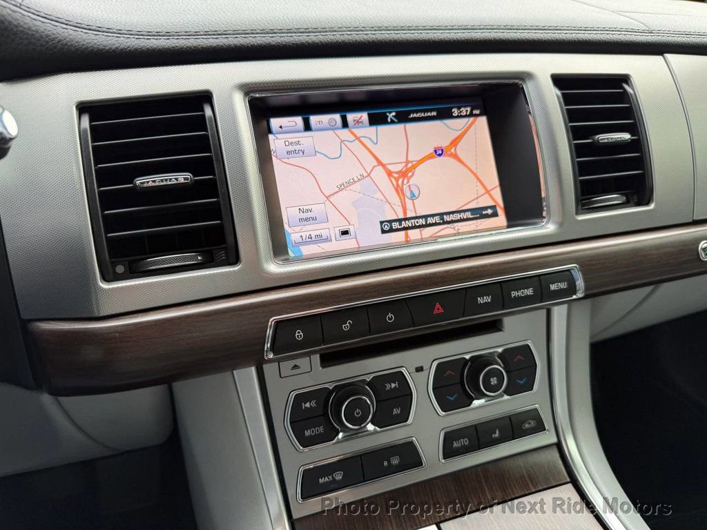 Used 2015 Jaguar XF Premium image 22