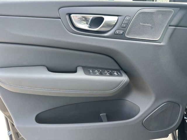 New 2026 Volvo XC60 T8 Ultra w/ Protection Package Premier image 13