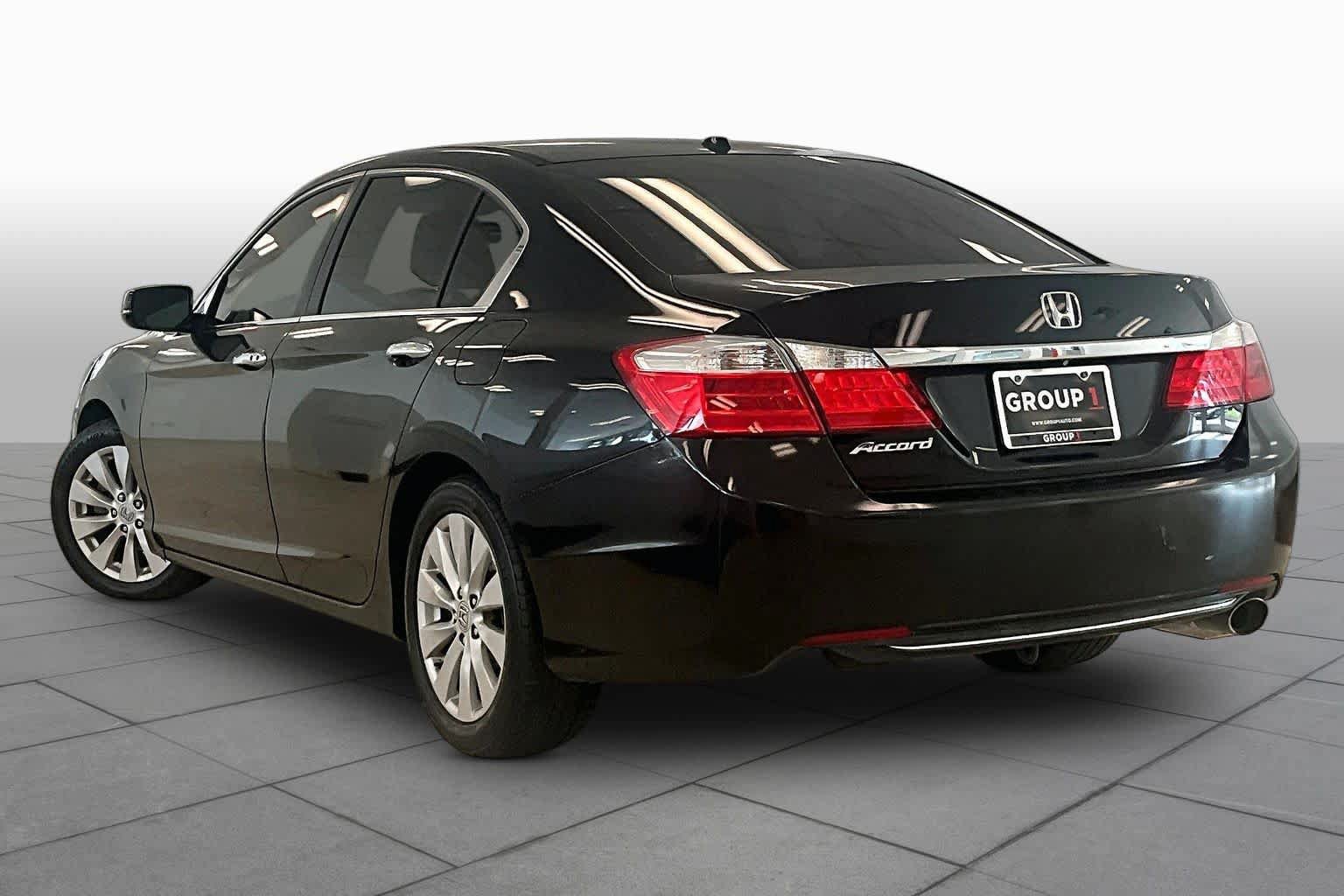 Used 2015 Honda Accord EX-L image 10