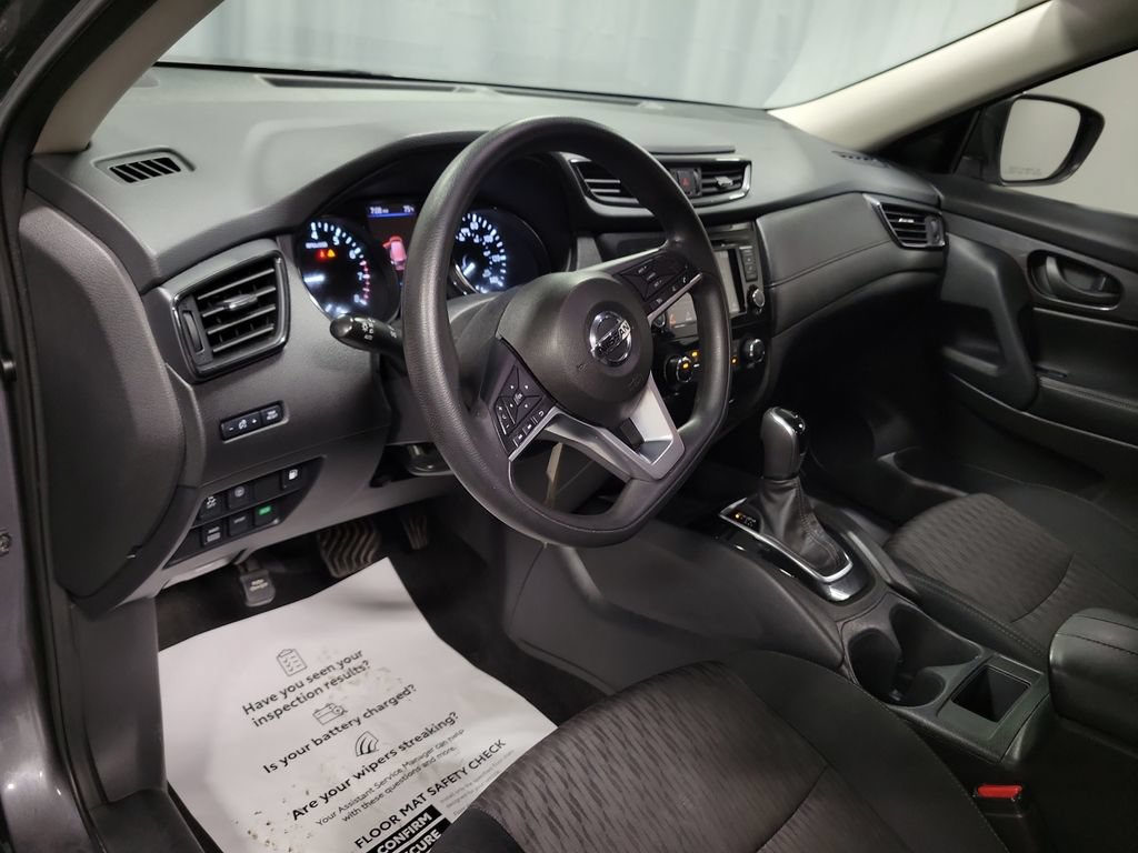 Used 2020 Nissan Rogue S AWD/4WD image 16