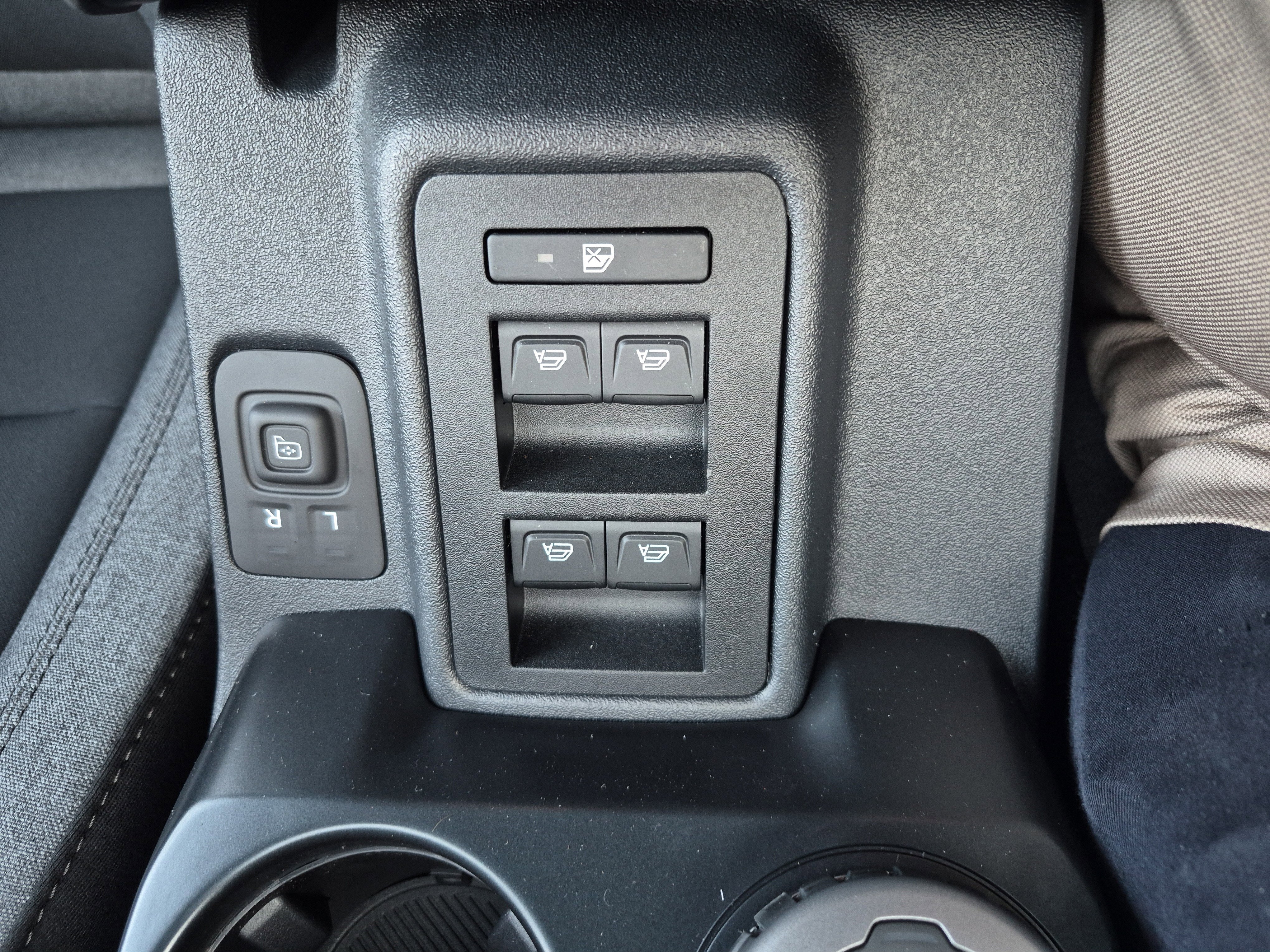 New 2025 Ford Bronco 4-Door w/ Sasquatch Package image 28