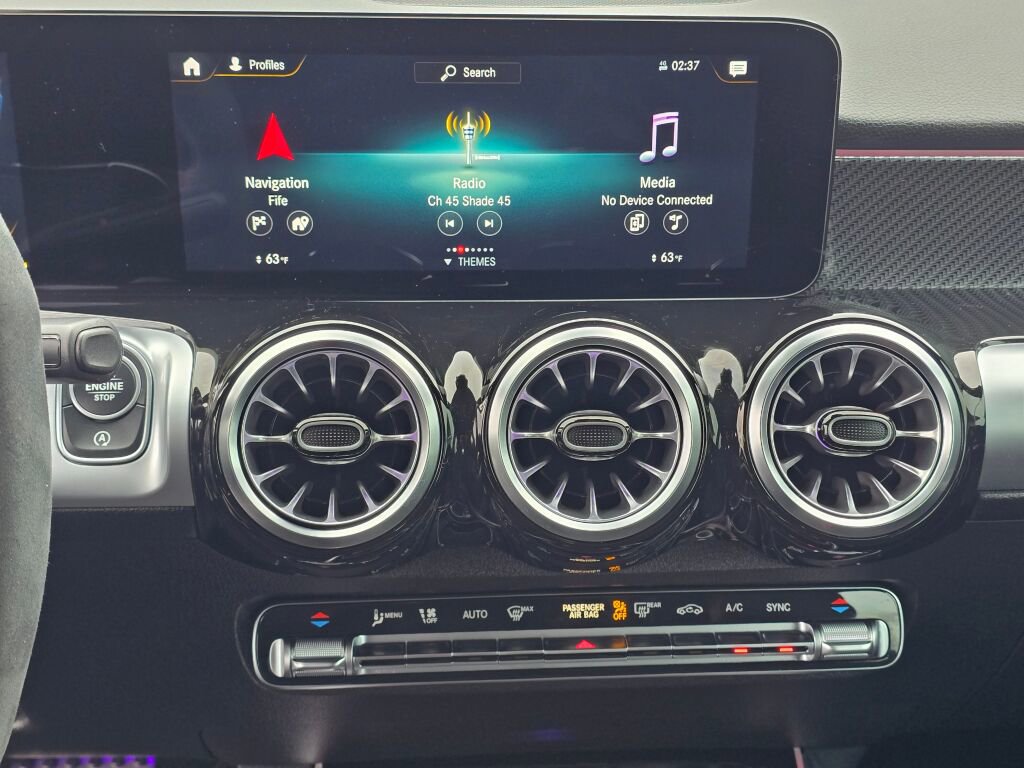 Used 2022 Mercedes-Benz GLB 35 AMG 4MATIC image 15