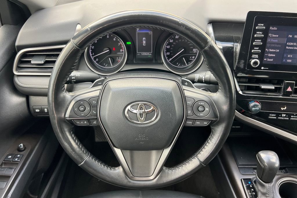 Used 2021 Toyota Camry SE w/ Convenience Package image 13