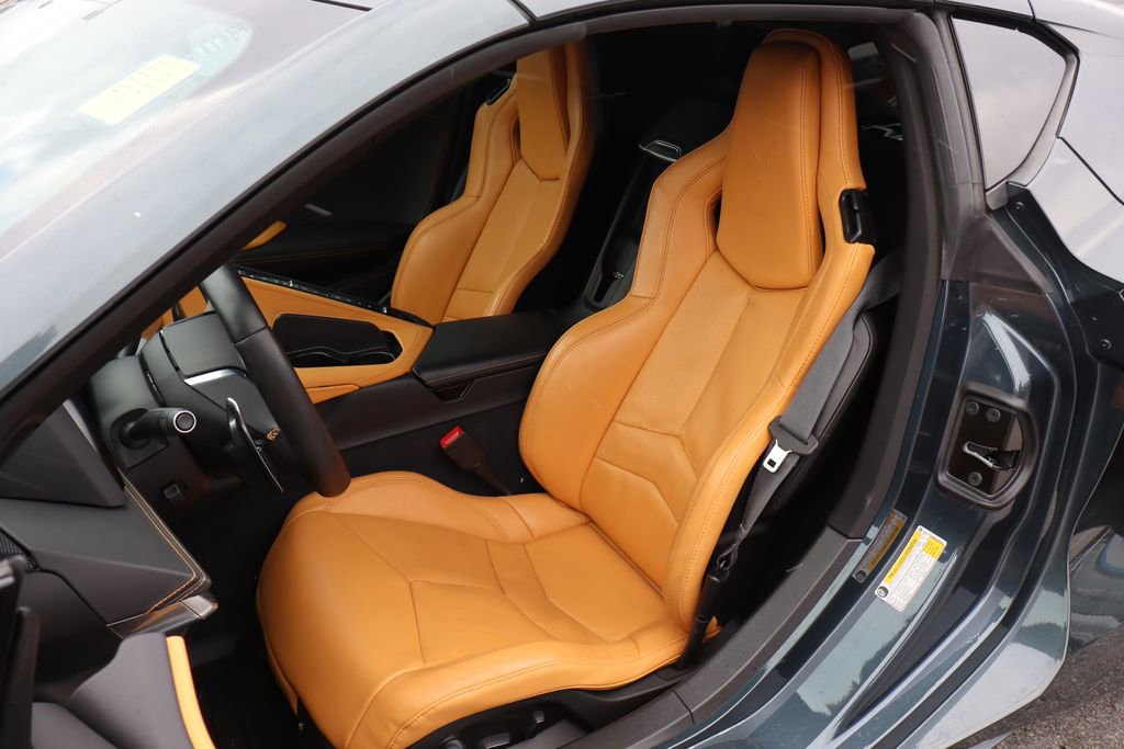 Used 2021 Chevrolet Corvette Stingray Preferred Cpe w/ Engine Appearance Package image 16