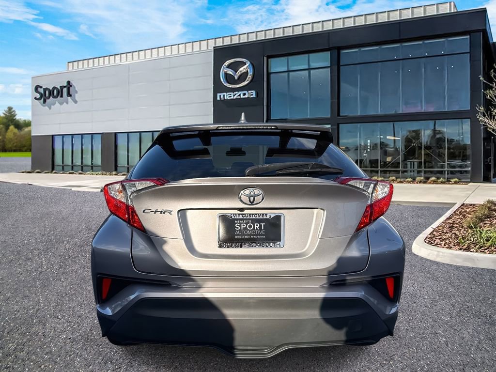 Used 2020 Toyota C-HR XLE image 4