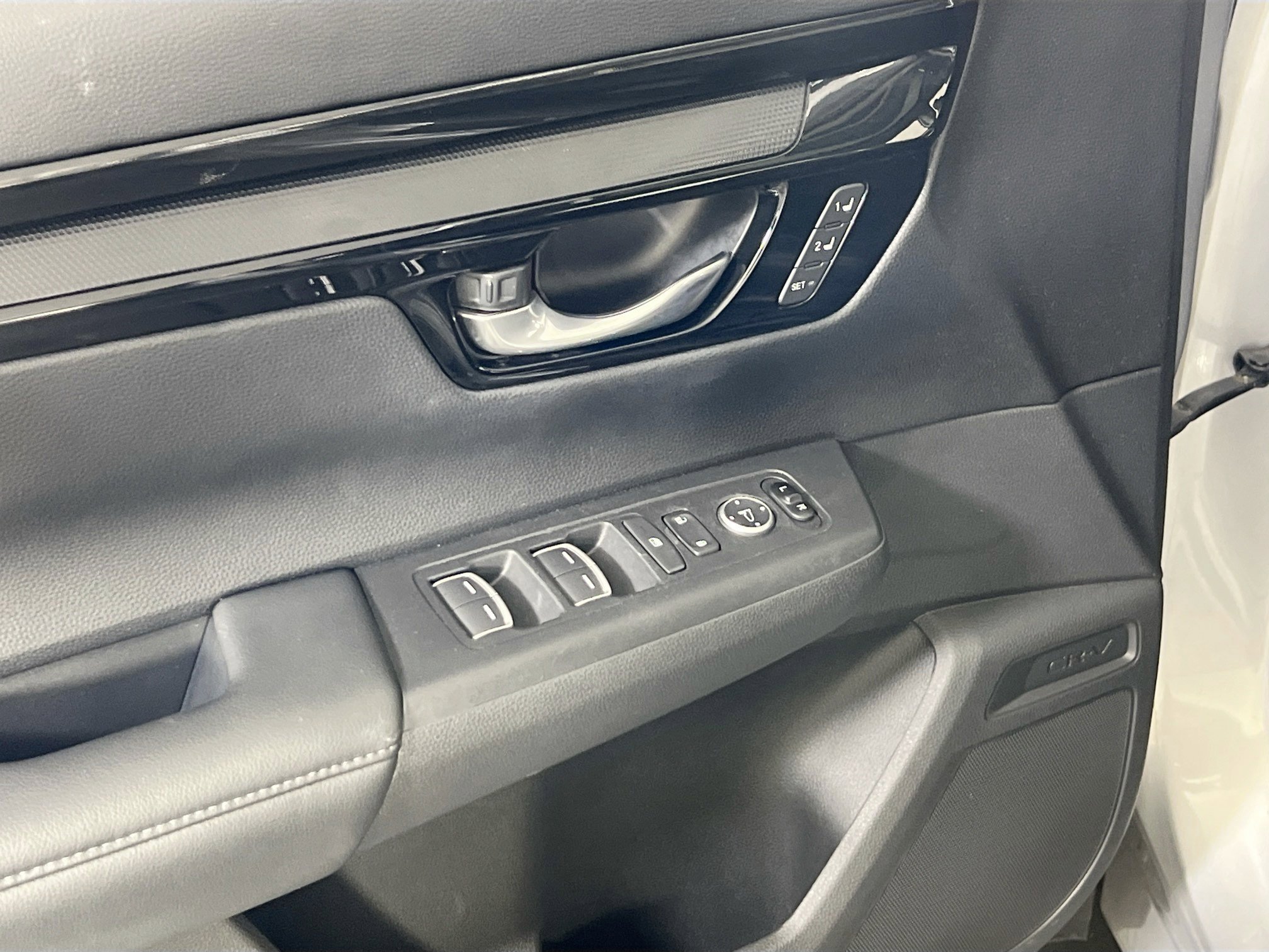 Used 2023 Honda CR-V EX-L image 17