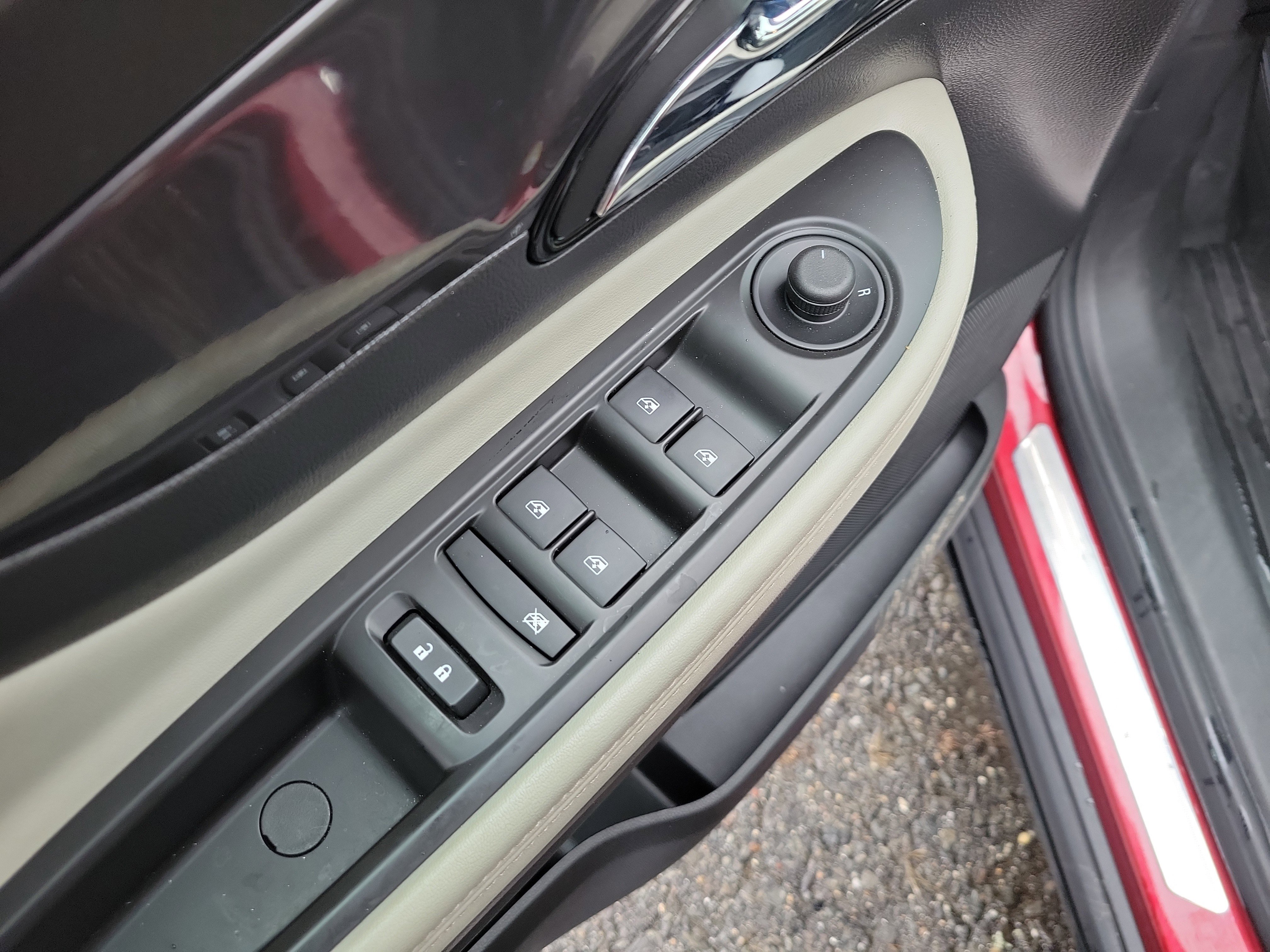 Used 2020 Buick Encore Preferred FWD image 20