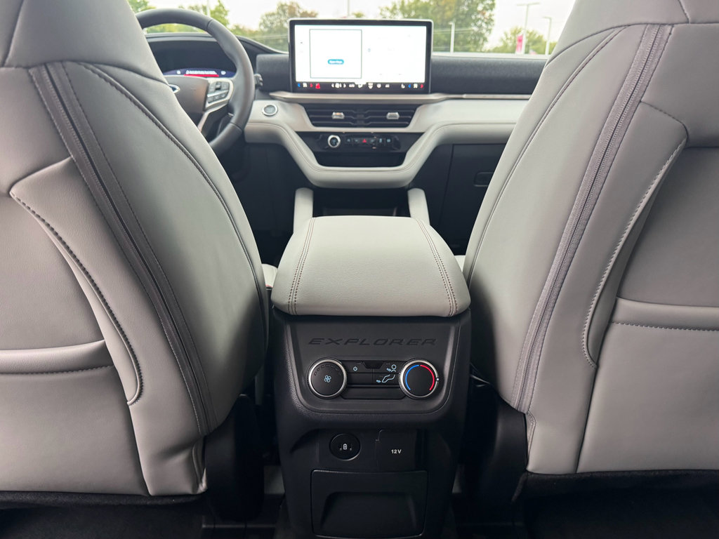 New 2026 Ford Explorer Active image 25