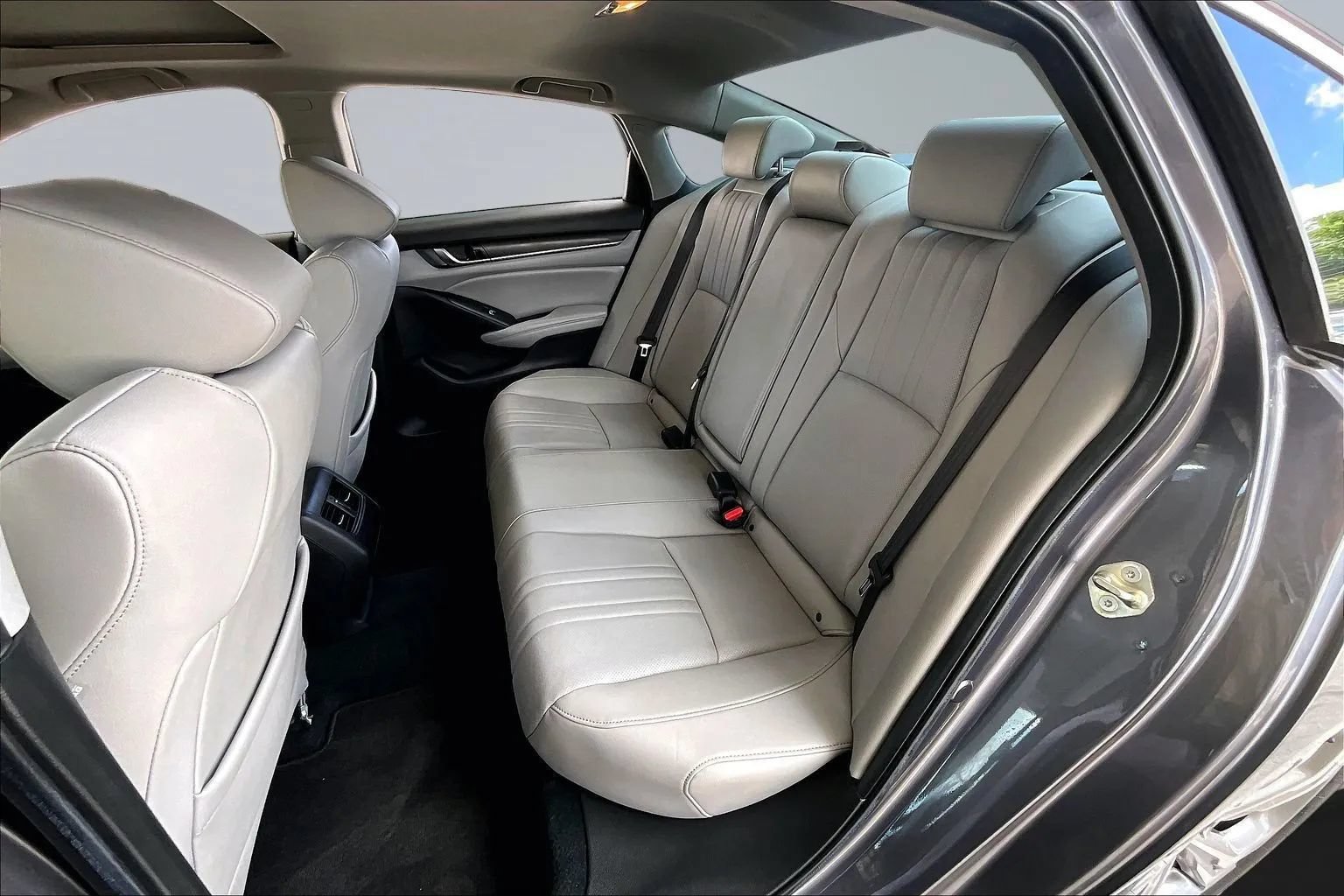 Used 2019 Honda Accord EX-L image 19