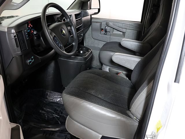 Used 2025 Chevrolet Express 2500 w/ Driver Convenience Package RWD image 12