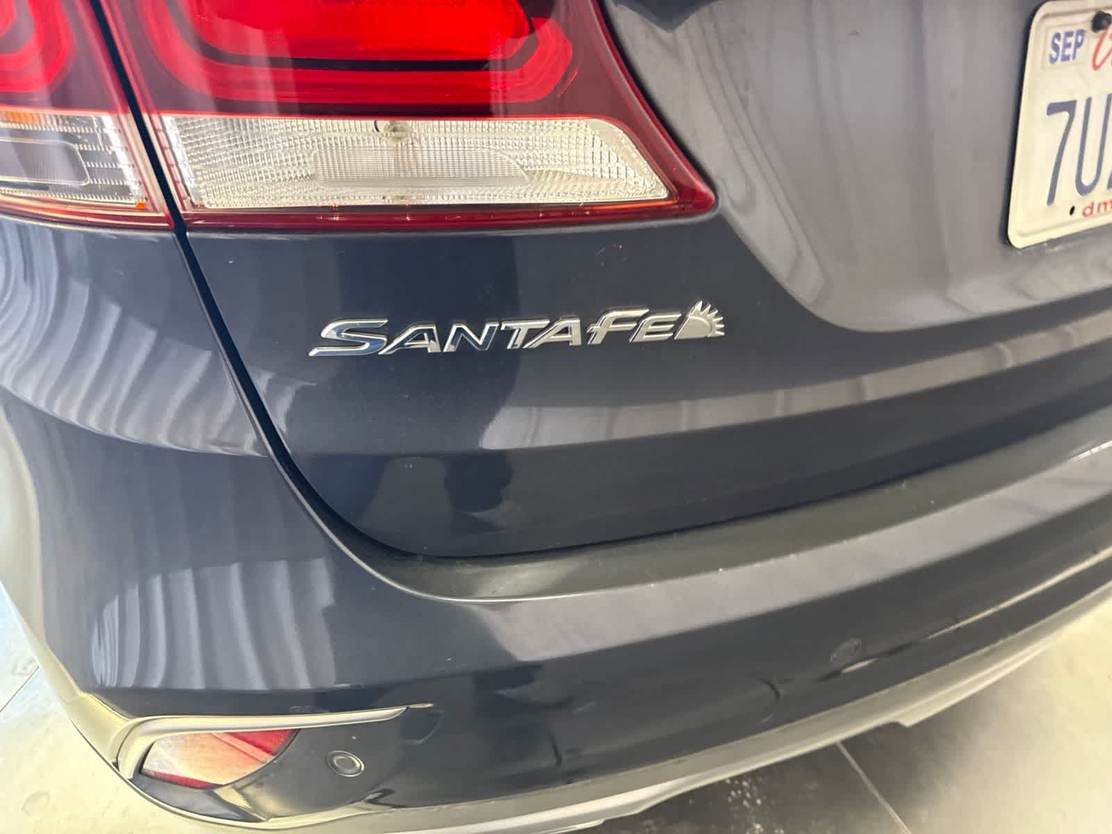 Used 2017 Hyundai Santa Fe FWD image 14