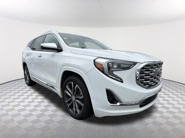 Used 2018 GMC Terrain Denali w/ Comfort Package image 3