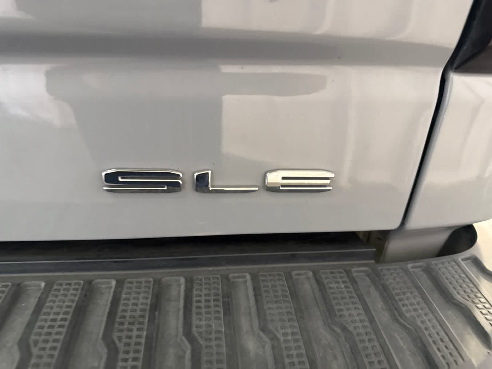 Used 2024 GMC Sierra 1500 SLE AWD/4WD image 16