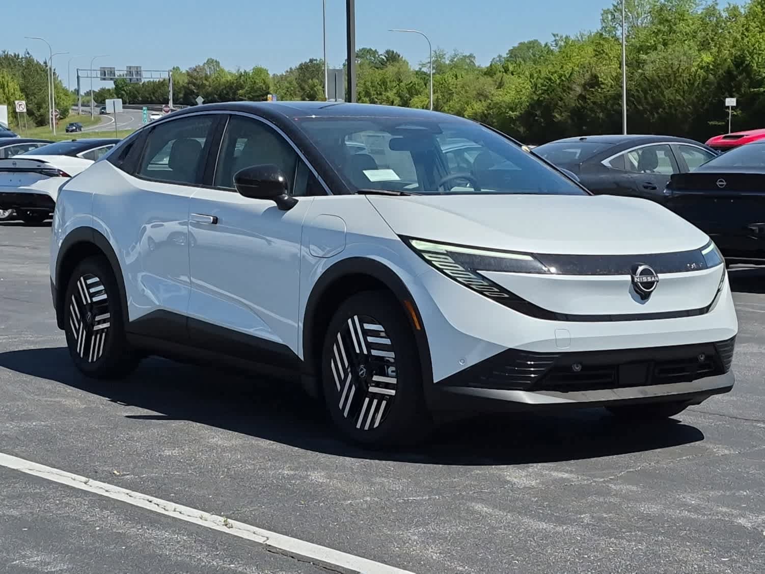 New 2026 Nissan Leaf SV+ w/ Floor Mat Package (SV+) FWD image 2