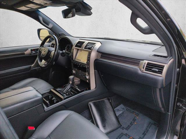 Used 2021 Lexus GX 460 Premium w/ Accessory Package AWD/4WD image 24