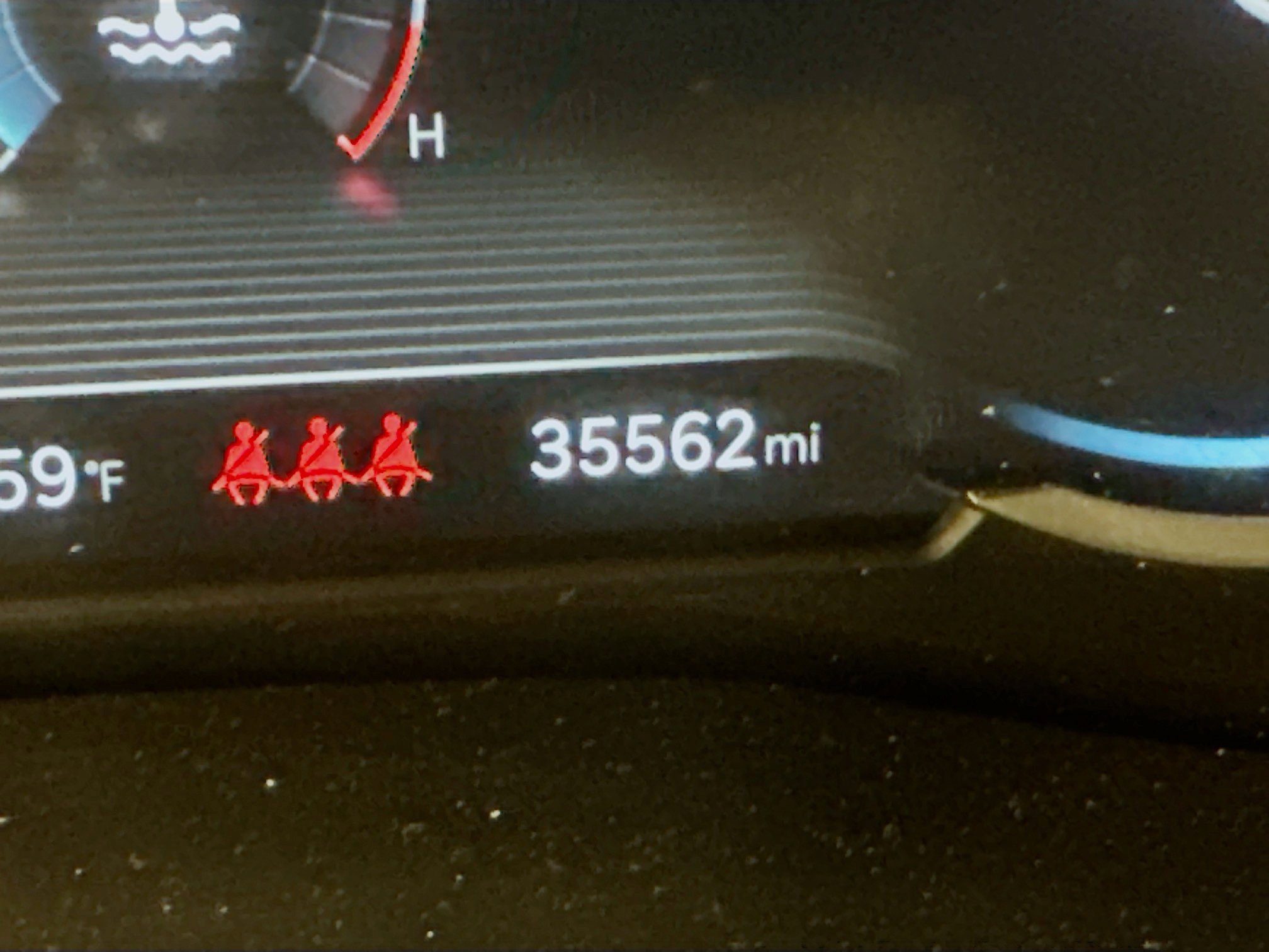 Used 2025 Genesis G70 2.5T image 19