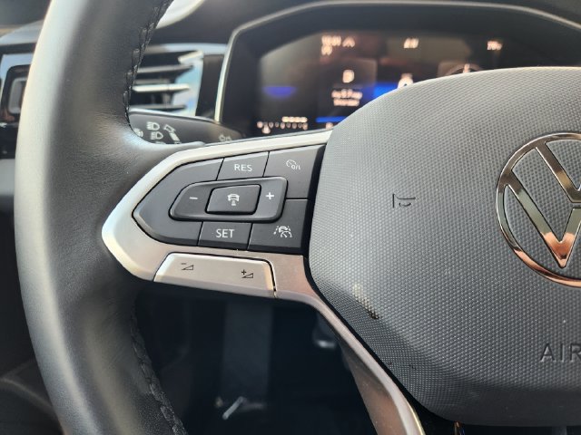 Used 2026 Volkswagen Jetta SE FWD image 30