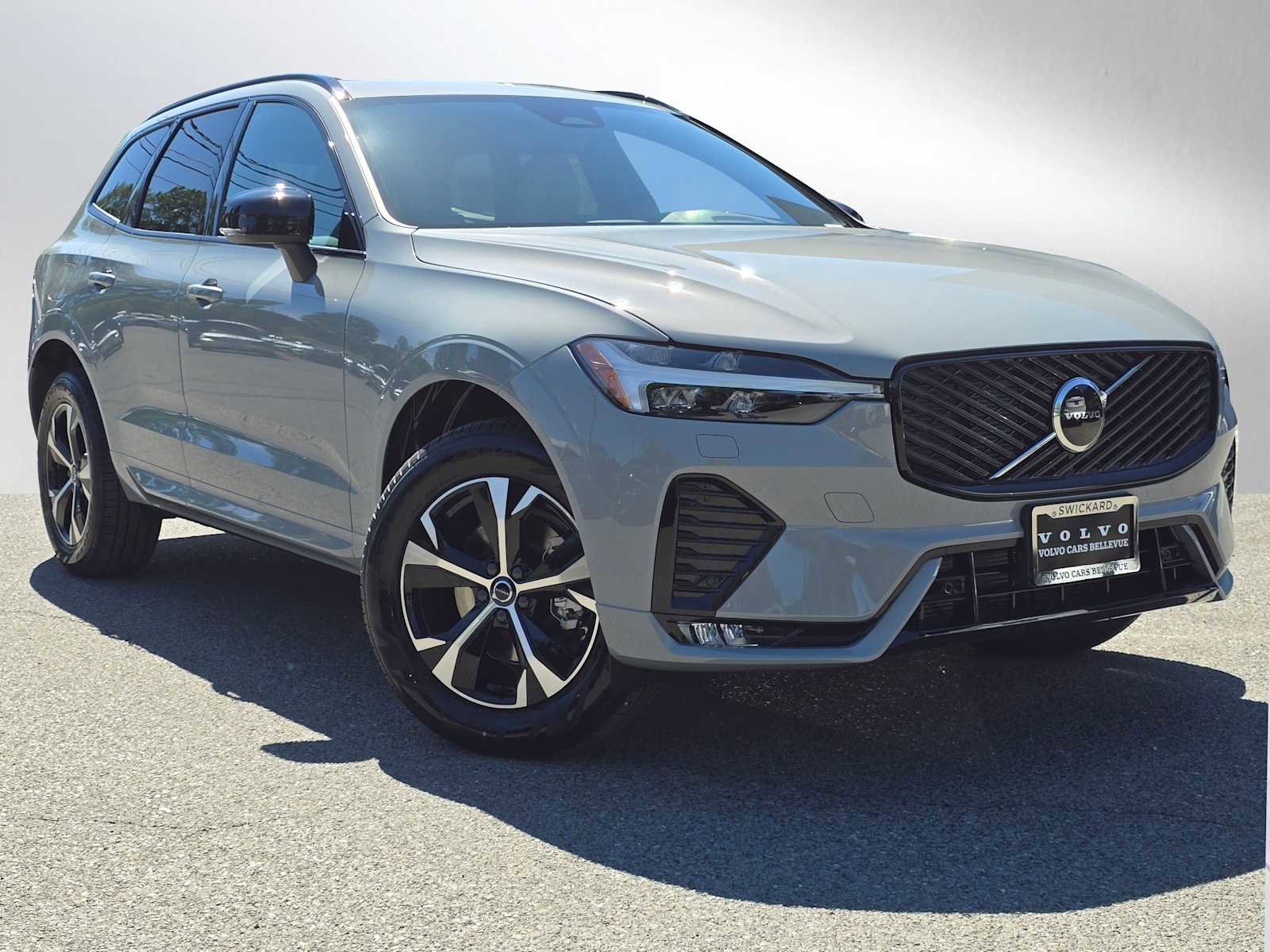 New 2026 Volvo XC60 B5 Core w/ Climate Package AWD/4WD image 1