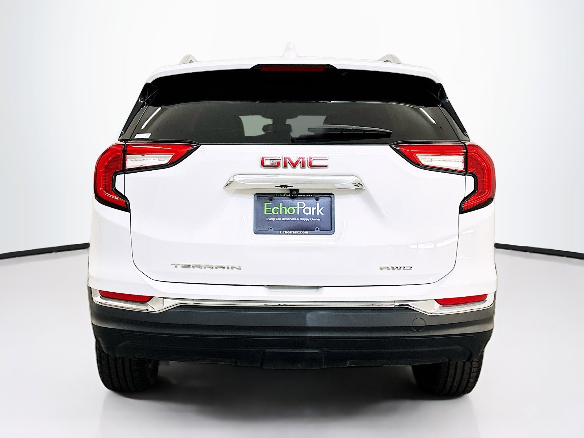 Used 2024 GMC Terrain SLT image 7