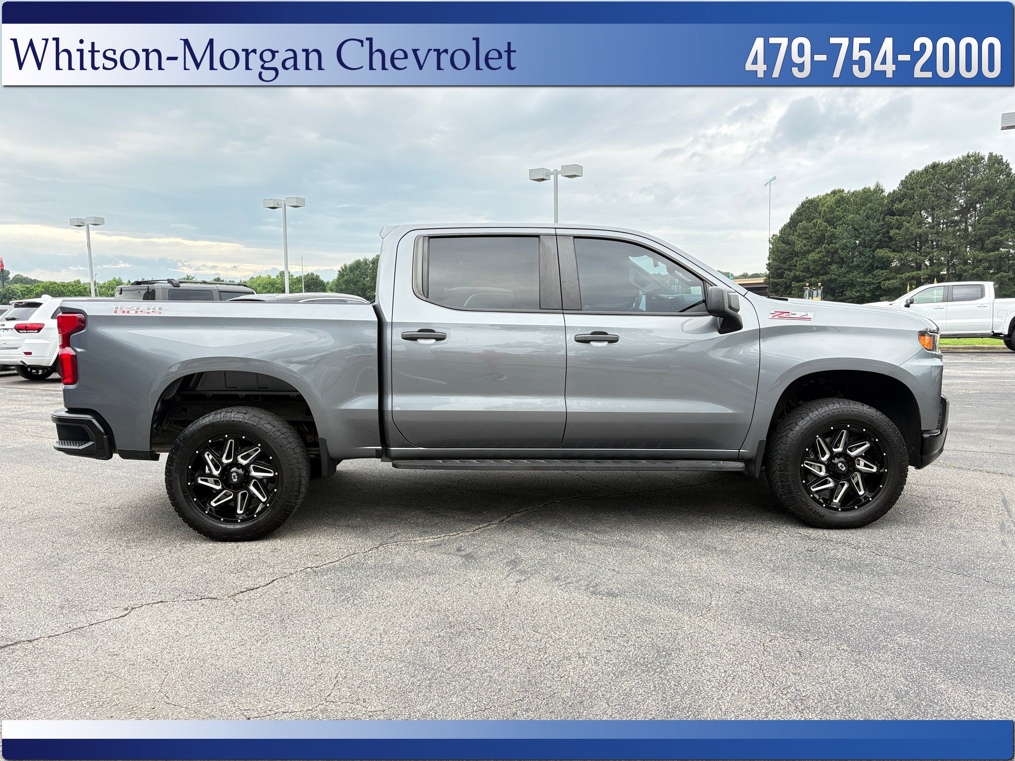 Used 2021 Chevrolet Silverado 1500 Custom Trail Boss w/ LPO, Dark Essentials Package AWD/4WD image 4
