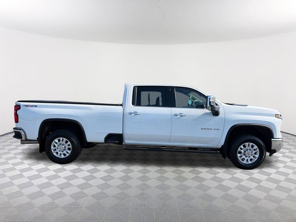 Used 2024 Chevrolet Silverado 3500 LTZ w/ LTZ Convenience Package AWD/4WD image 4
