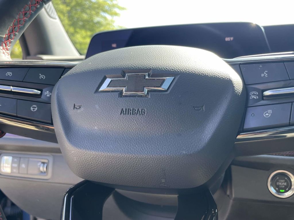 Used 2024 Chevrolet Traverse RS FWD image 29