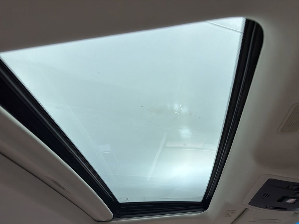 Used 2021 Lexus ES 300h w/ Premium Package image 27