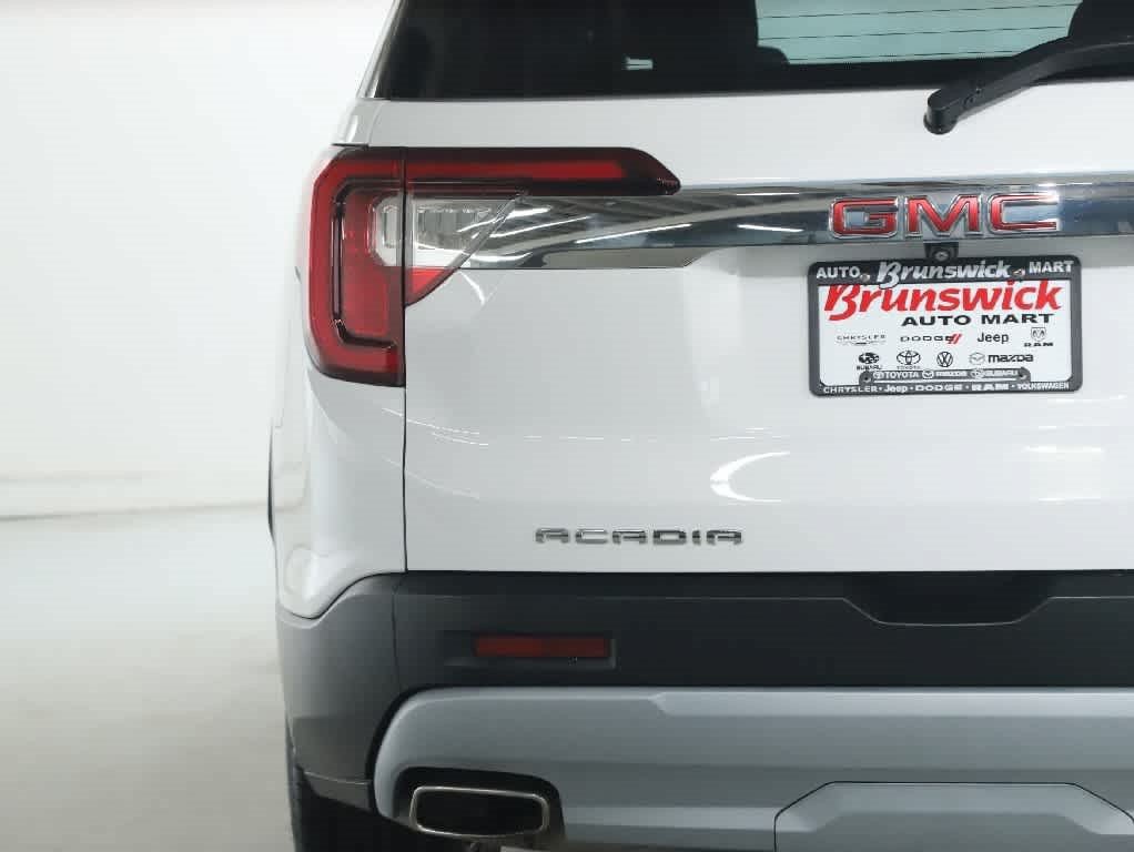 Used 2023 GMC Acadia SLE FWD image 42