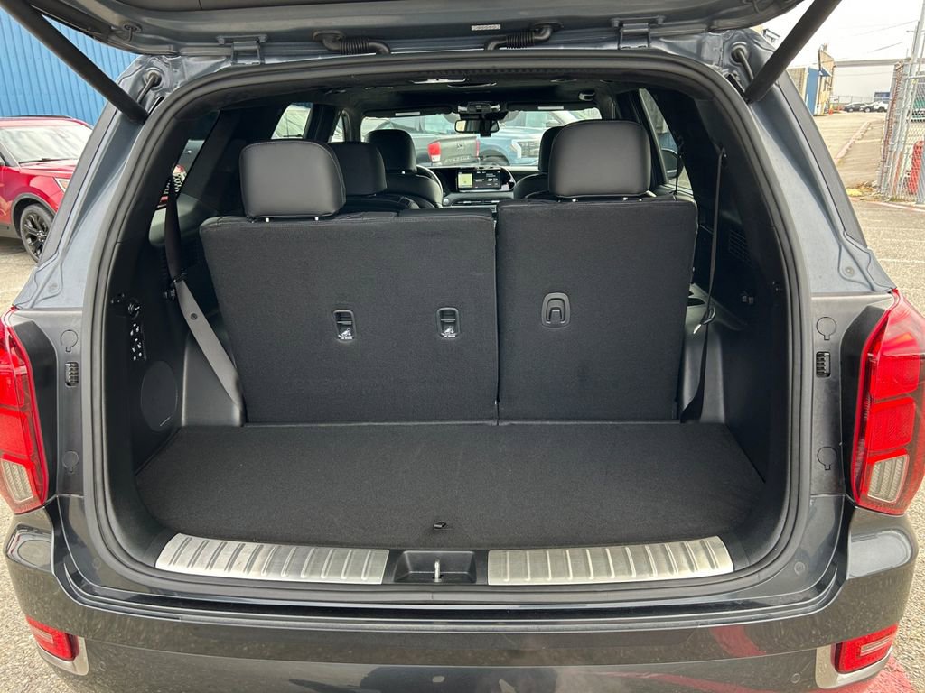 Used 2020 Hyundai Palisade Limited image 24