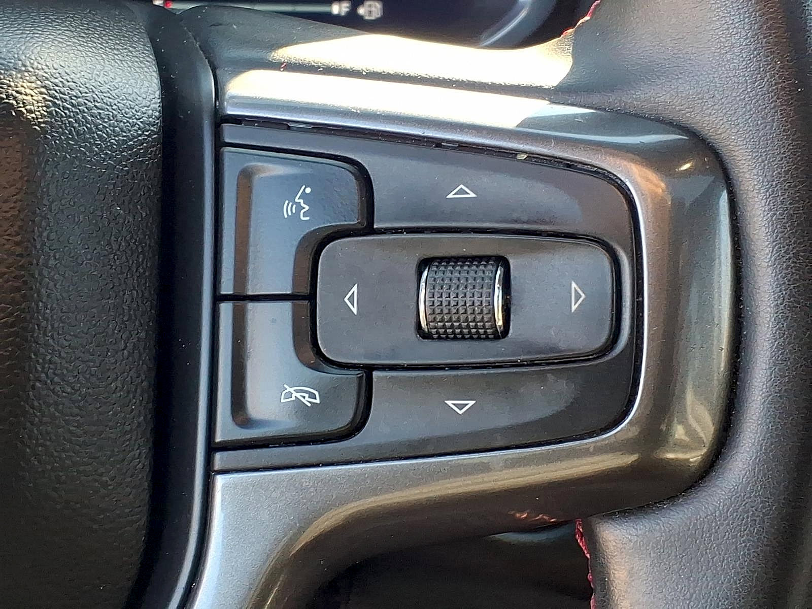 Certified 2023 Chevrolet Suburban RST w/ Luxury Package image 17